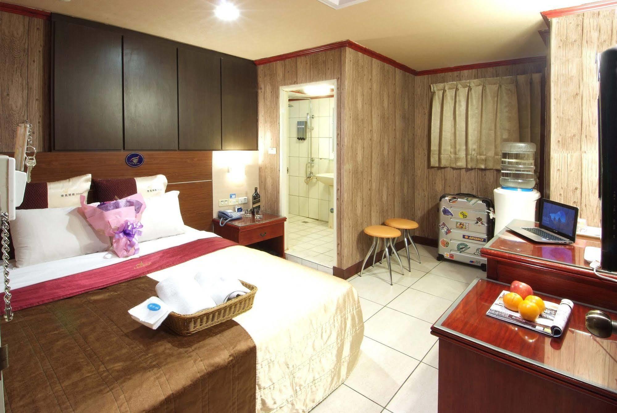Golden Swallow Hotel Cidade de Hsinchu Exterior foto