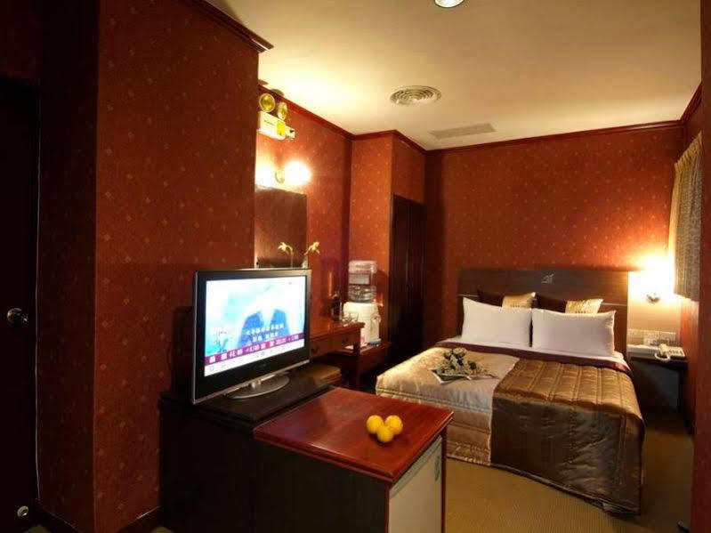 Golden Swallow Hotel Cidade de Hsinchu Exterior foto