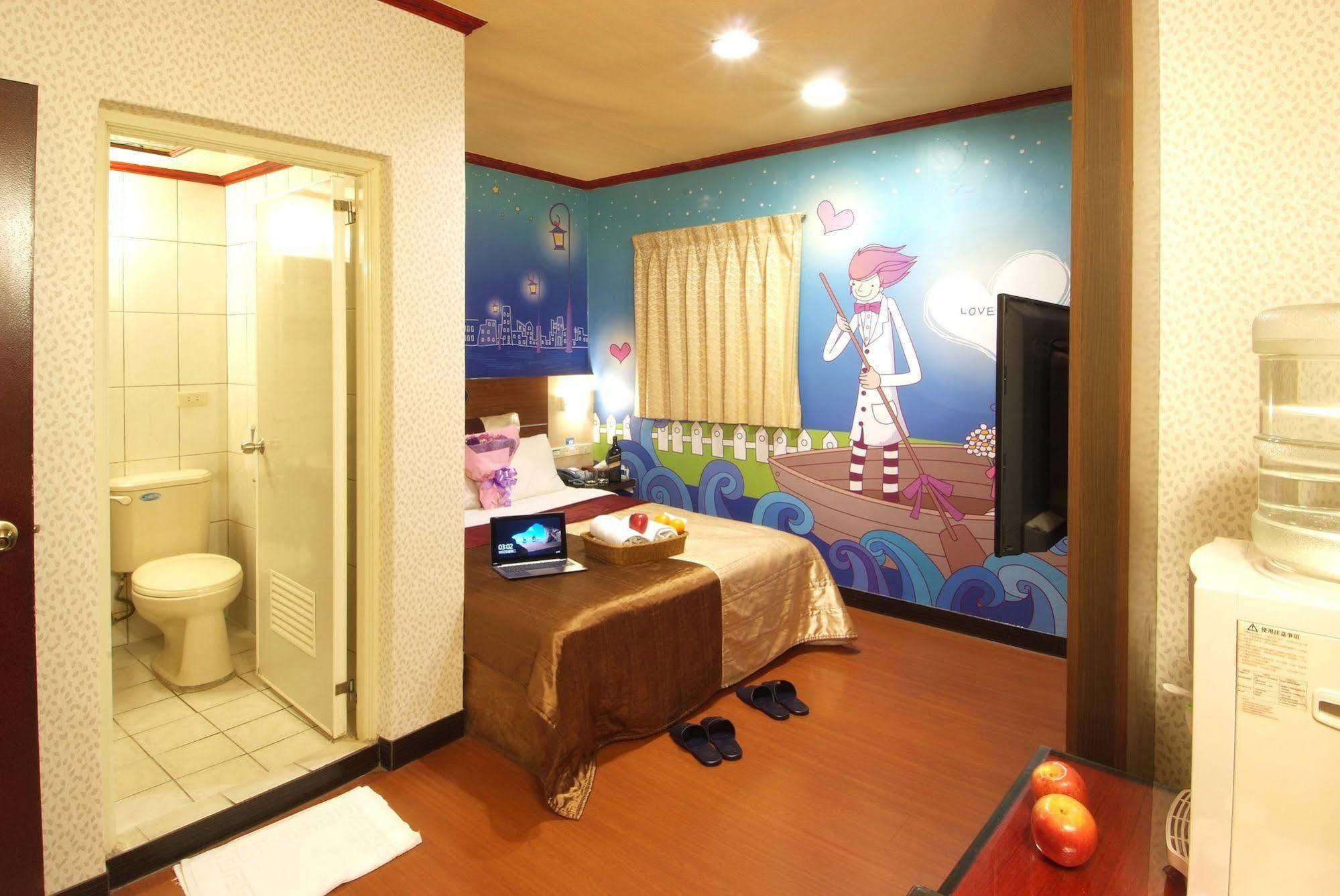 Golden Swallow Hotel Cidade de Hsinchu Exterior foto