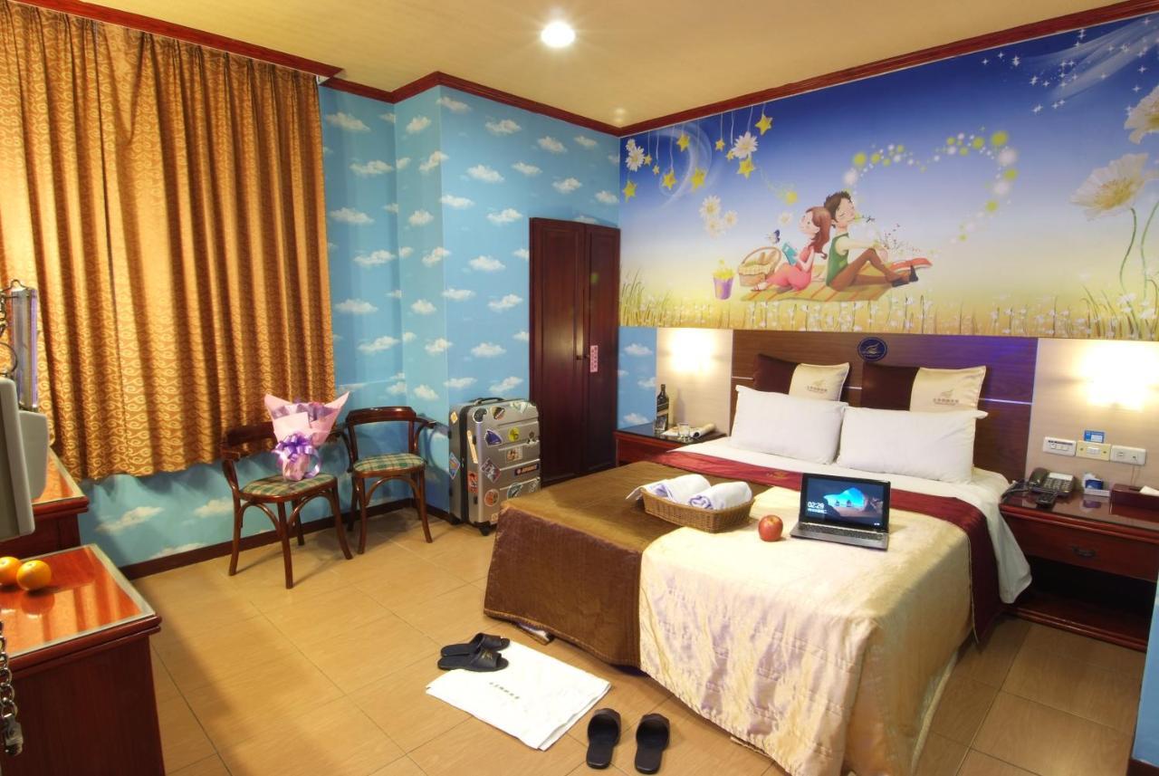 Golden Swallow Hotel Cidade de Hsinchu Exterior foto